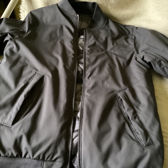 Jacket - Picture 5 of 6